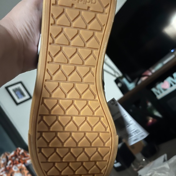 Adidas Daily 4.0 Sneaker Men’s 10.5 Dark Grey White stripe - Picture 3 of 8